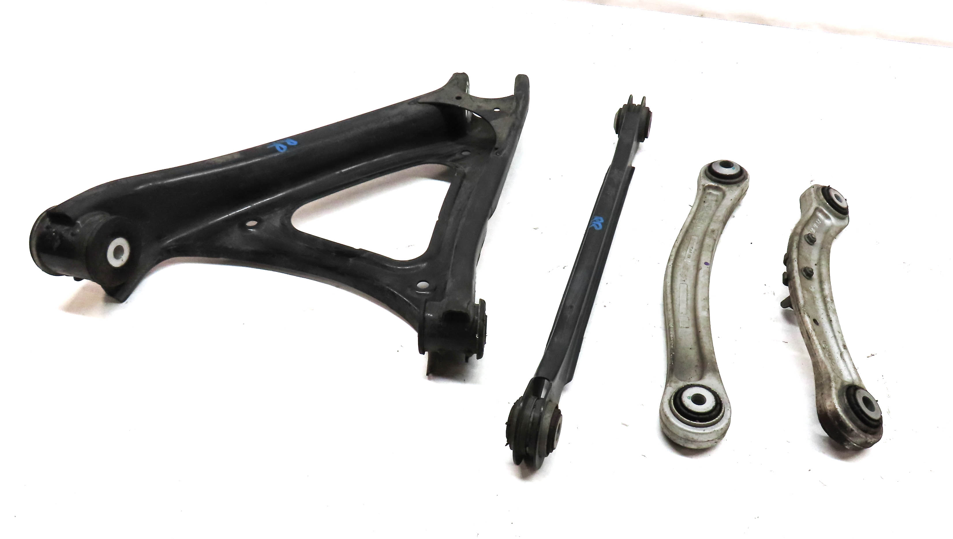 2011-2015 PORSCHE CAYENNE (958) RIGHT PASSENGER REAR CONTROL ARM SET — exact item pictured